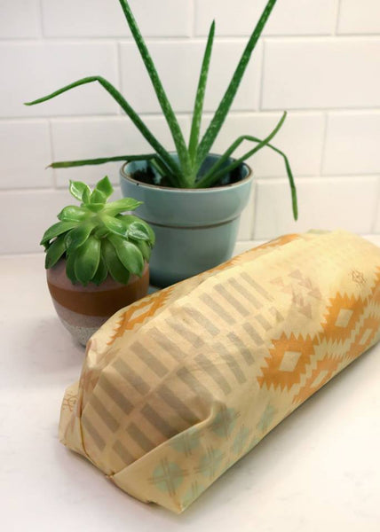 Mind Your Bees Bread Wrap